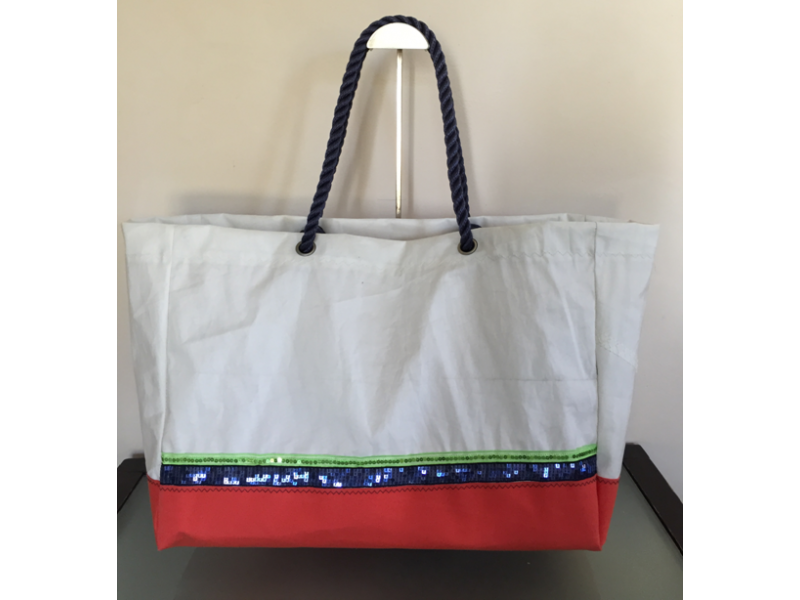 SAC DE PLAGE FOND CORAIL GALON SEQUINS MARINE ET VERT SAC DE PLAGE FOND CORAIL GALON SEQUINS MARINE ET VERT