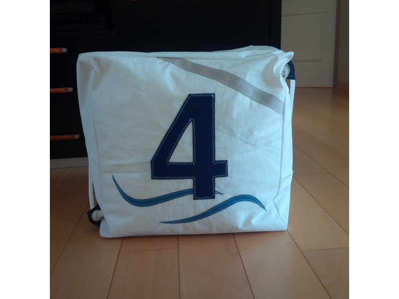 POUF CUBE VAGUES CHIFFRE 4 POUF CUBE VAGUES CHIFFRE 4