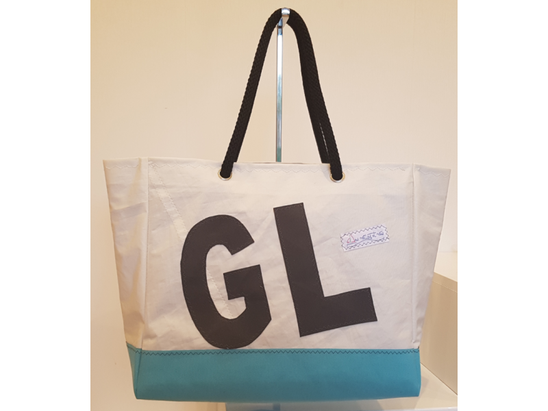 SAC PERSONNALISE FOND TURQUOISE PEINTURE DRAPEAU BRETON APPLIQUES ANTHRACITE SAC PERSONNALISE FOND TURQUOISE PEINTURE DRAPEAU BRETON APPLIQUES ANTHRACITE
